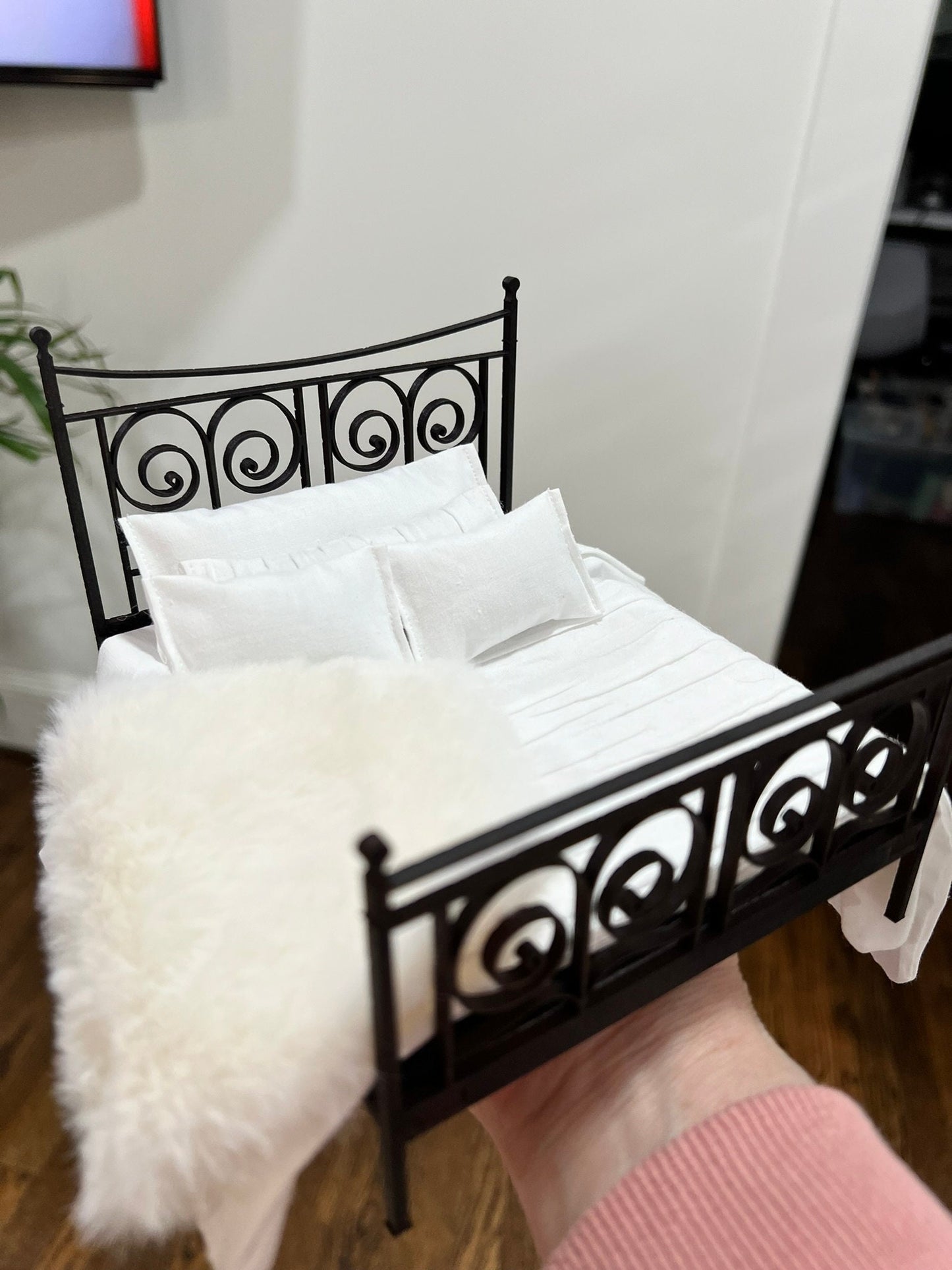 DIY Kit: 1:12 Scale Ikea-Style Noresund Full Bed