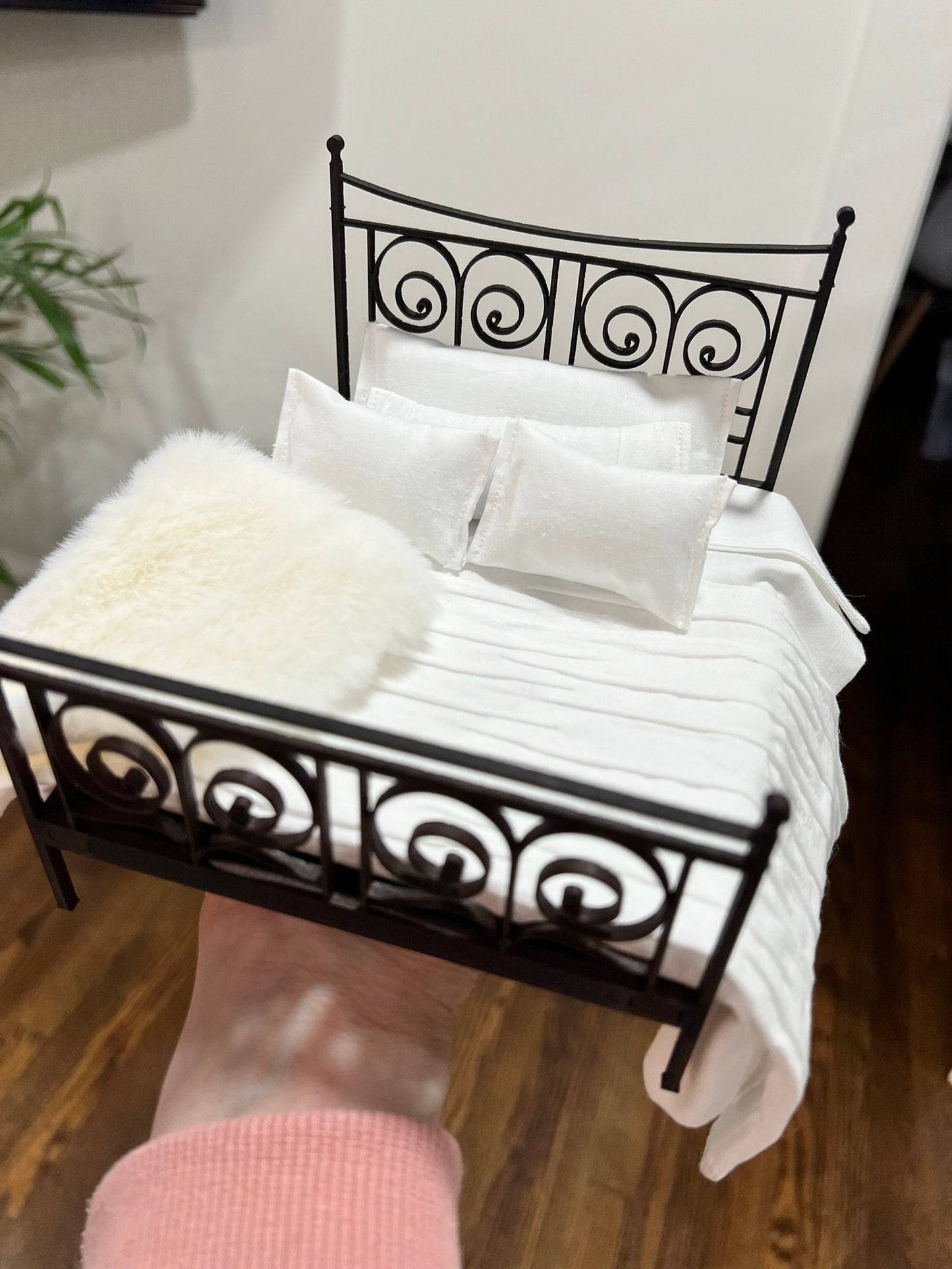 DIY Kit: 1:12 Scale Ikea-Style Noresund Full Bed