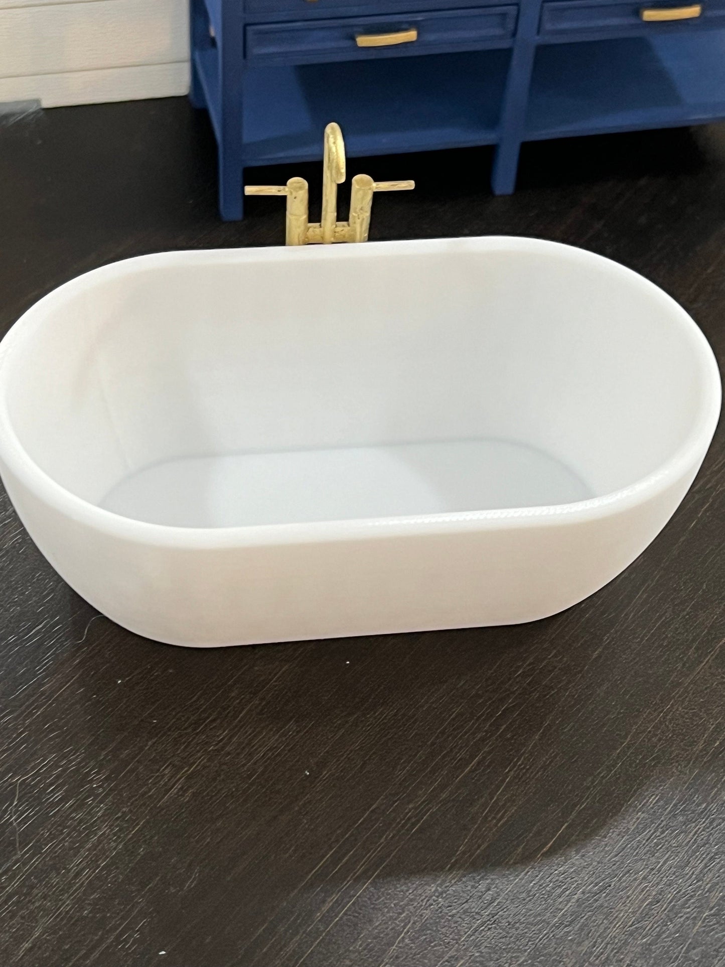Miniature Dollhouse Bathtub | 1:12 Scale 3D Printed Bath | Oval Tub with Rounded Bowl Sides | Bundle with Standing Faucet | Modern Minis