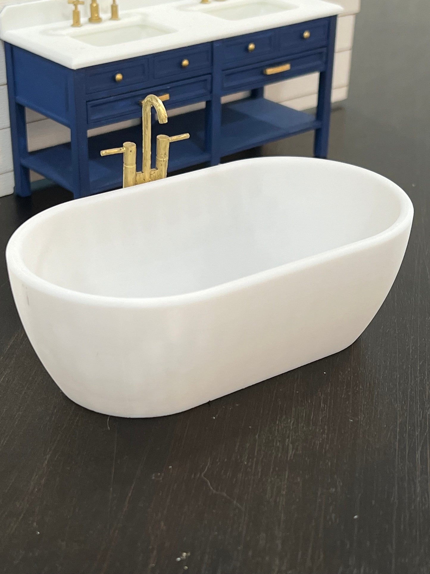 Miniature Dollhouse Bathtub | 1:12 Scale 3D Printed Bath | Oval Tub with Rounded Bowl Sides | Bundle with Standing Faucet | Modern Minis